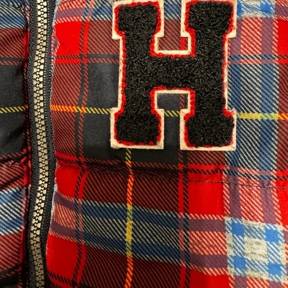 Tommy Hilfiger Vest 18M Baby Red Blue Plaid Full Zip Puffer Pockets Kids Toddler - Picture 2 of 8